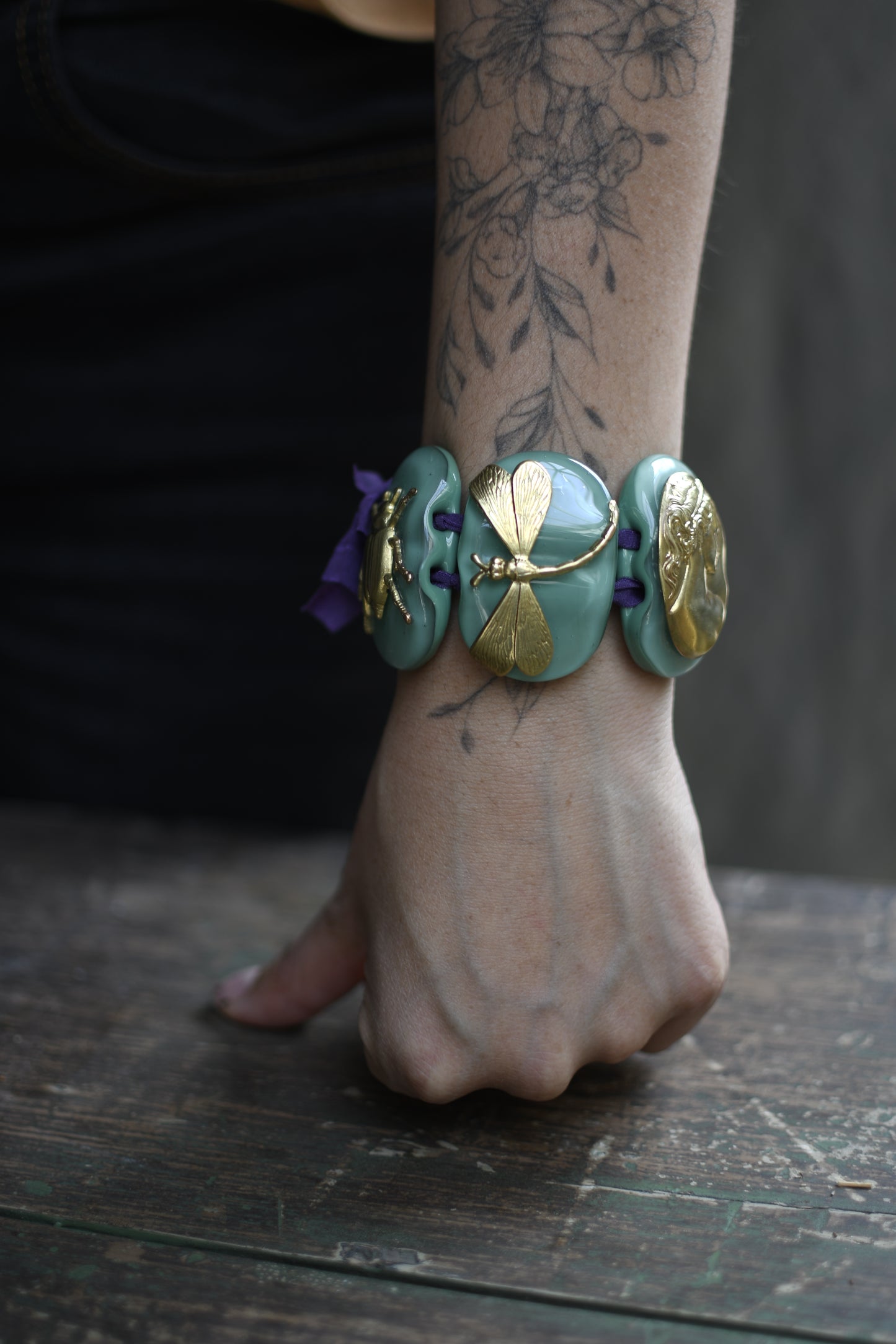 pulsera ovalada grande