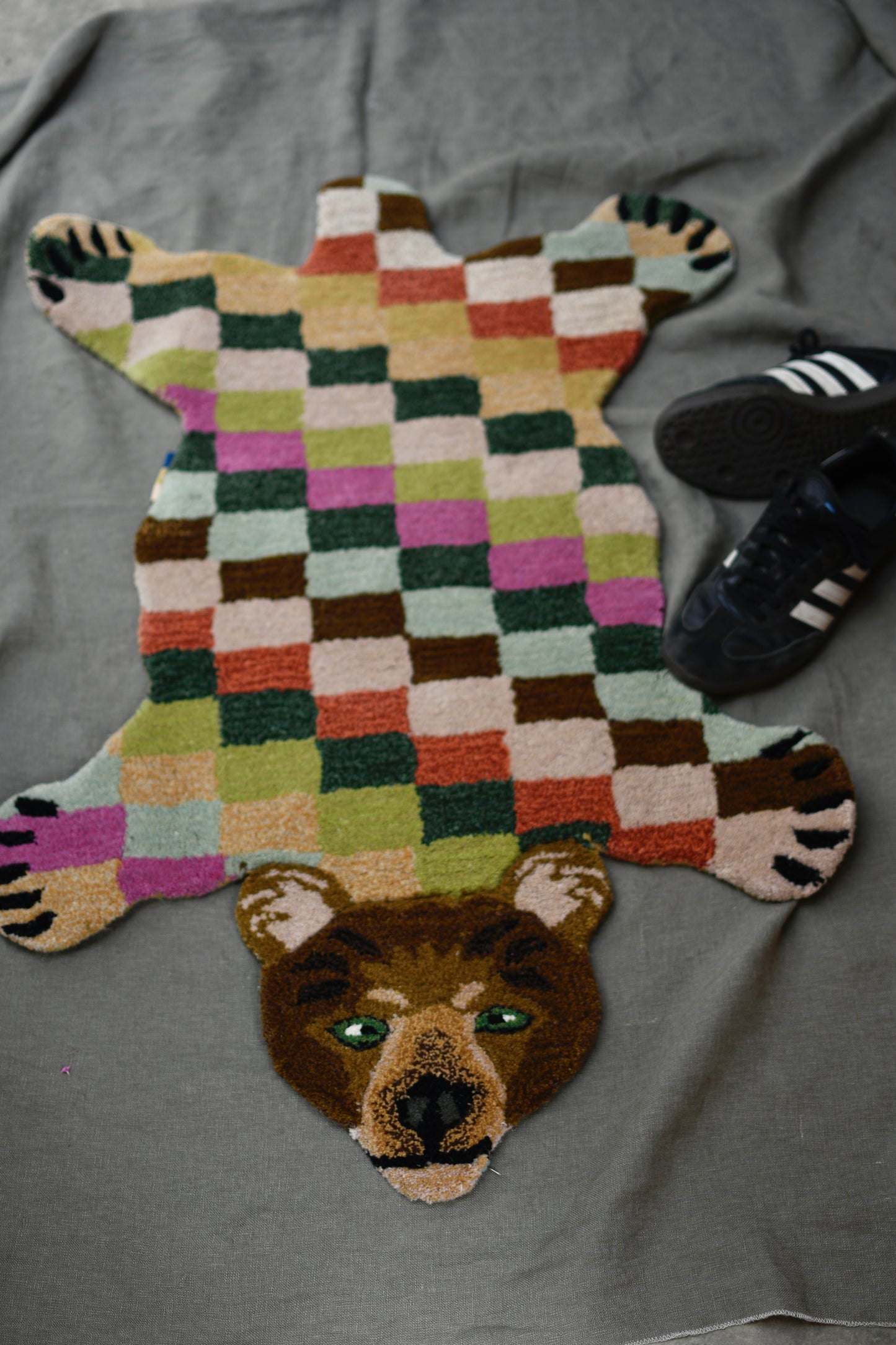 alfombra oso multicolor